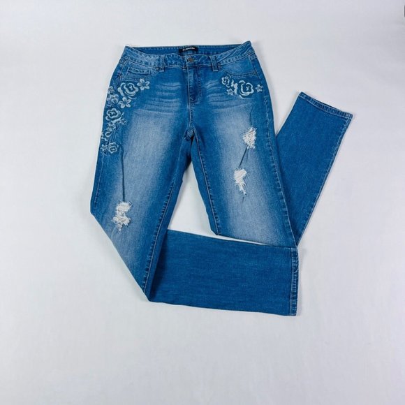 D. Jeans Slim Leg Womens Jeans Size 6 Stretch Medium Wash Distressed - Picture 1 of 10